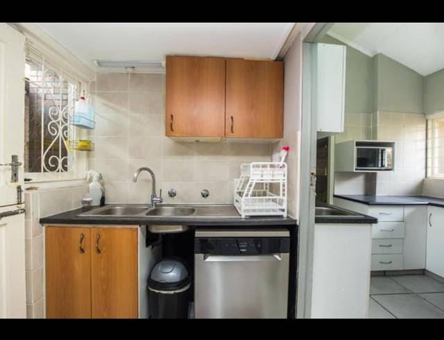5 BEDROOM HOUSE FOR SALE IN GLENMORE